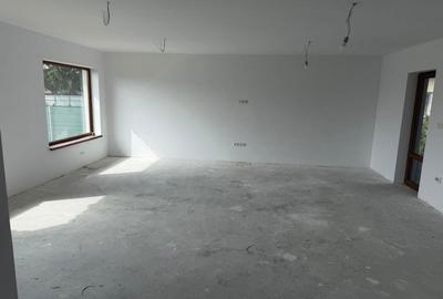 Casă cu 3 camere în Central - 3