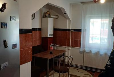 Apartament cu 2 camere decomandat în Central - 1