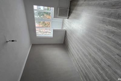 Apartament cu 3 camere semidecomandat în Micălaca - 3