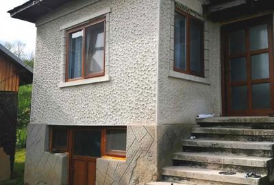 Casă cu 3 camere în Provița de Jos - 1