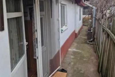 Casa 2 camere de vanzare zona Malu Rosu - 3