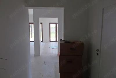 Casă cu 4 camere în Bucovina - 13