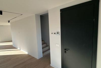 Casă individuală cu 4 camere cu Canalizare în Tunari - 40