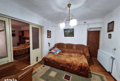Casă cu 6 camere cu Teren 1000 Mp în Frumușani - 17