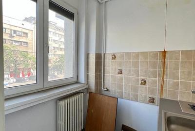 Garsonieră semidecomandată în Gara de Nord