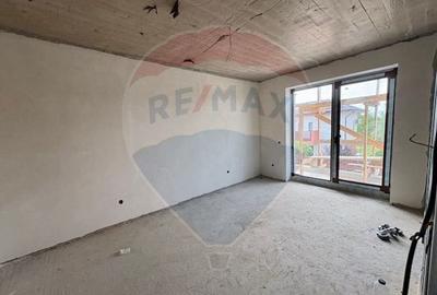 Vila frumoasa cu 5 camere, 700 mp currte si pompa de caldura - Saftica - 9