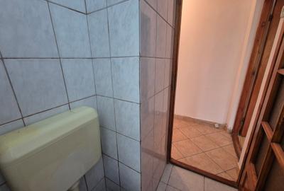 Pe frumoasa strada Harnicieila etajul 1, in bloc izolat termic - 7