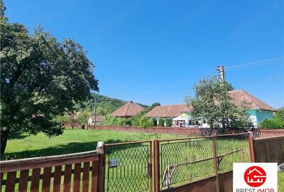 Casă cu Teren 800 Mp în Iara de Mureș - 2