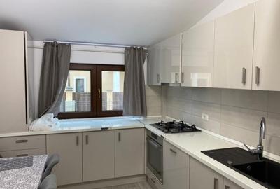 Apartament cu 3 camere semidecomandat în Cug