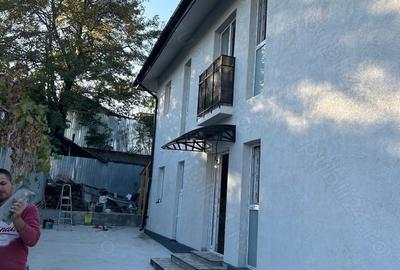 Casă cu 4 camere în Tei - 3