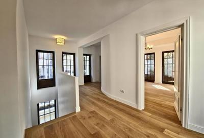 Casă cu 11 camere cu Canalizare în Dorobanți - 13