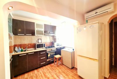 Apartament cu 2 camere decomandat, mobilat în Micro 38 - 1