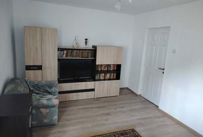 Apartament cu 3 camere decomandat în Luncă - 2