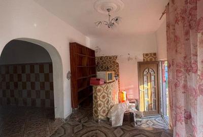 Casă cu 4 camere în Groși - 2