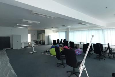 Inchiriere spatiu de birouri, zona Centrala, 140 mp. la 9,5 Eur/mp.