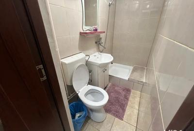 Inchiriez garsoniera, la capatul troleului 102 - 2