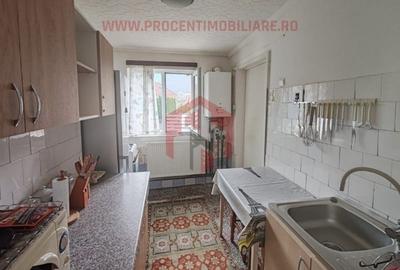 EXCLUSIVITATE! Casa de vanzare, 2 camere - situata in Centrul Istoric ! - 7
