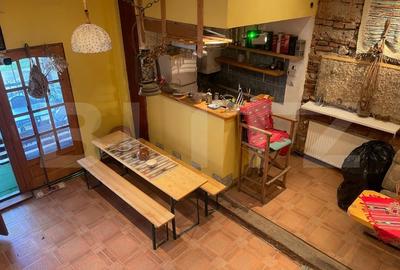 Casa cu doua corpuri, Zarnesti, pretabil pensiune sau casa de familie - 18