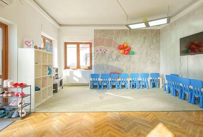 Casă cu 9 camere cu Teren 542 Mp în Centrul Civic - 7