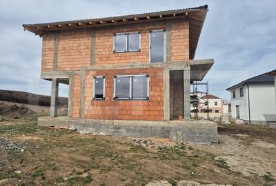 Vila noua de vanzare la intrare in Corunca - 12