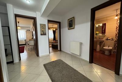 Apartament cu 3 camere decomandat în Ultracentral - 1