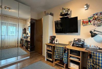 Apartament cu 3 camere decomandat în Central - 3