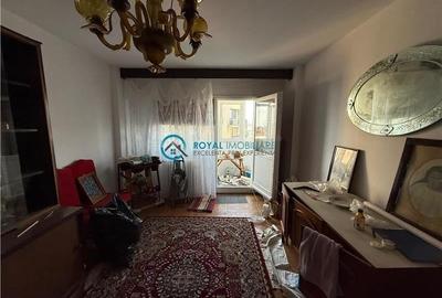 Royal Imobiliare - Vanzare Apartament zona Ultracentrala - 2