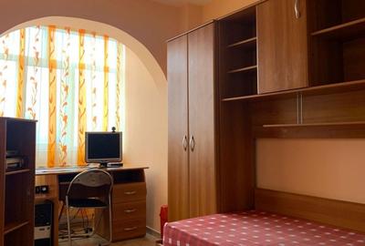 Apartament cu 3 camere decomandat în Romanești - 3
