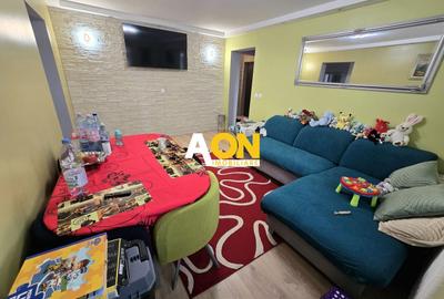Apartament cu 3 camere semidecomandat, mobilat în Cetate