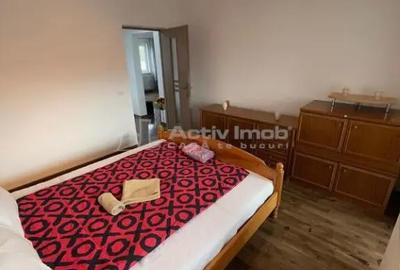 Apartament cu 3 camere decomandat în Micro II - 16