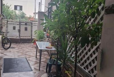 Vila, zona Eminescu, S+P+1+M, 8 camere - 2