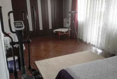 Casă cu 5 camere în Malu cu Flori - 8