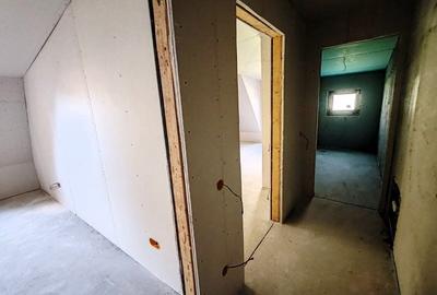 Casă 4 Camere, 110 m?, Curte 40 m?, 2 Loc. Parcare, Stefan cel Mare - 8