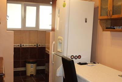 Apartament 3 camere, zona Ambasador, etaj 1 - 9