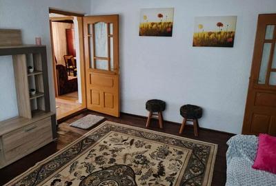 Casă cu Garaj în Șomănești - 3