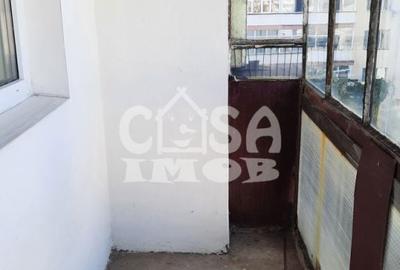 Apartament cu 2 camere semidecomandat în Micro 6 - 10