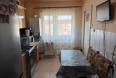 Apartament cu 2 camere decomandat în Central - 2