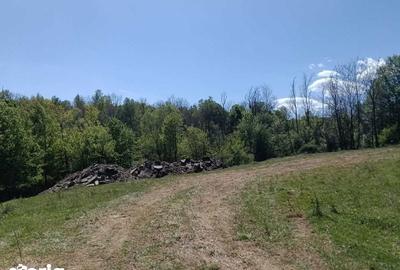 Teren de 4200 mp, în Central - 1