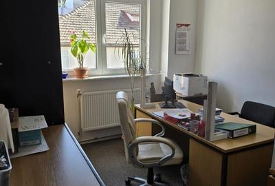 Birou, de 56 mp, în Ultracentral - 2