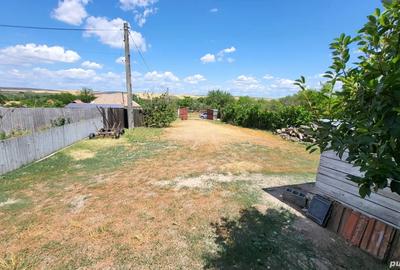 Casa+teren 9700mp - 2