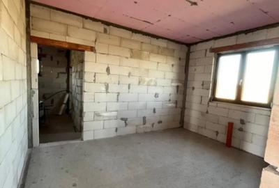 Casă cu 4 camere cu Teren 1000 Mp în Frătăuții Vechi - 4