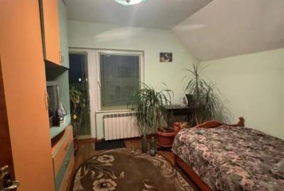 Casă cu 4 camere cu Teren 500 Mp în Rădăuți