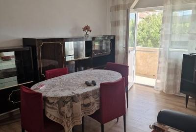 Proprietar, ofer spre închiriere apartament 3 camere - 12