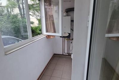 Garsonieră decomandată în Nicolina - 4