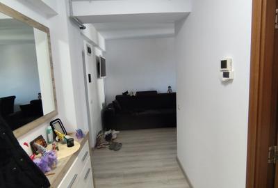Apartament cu 2 camere decomandat în Pădureni - 2