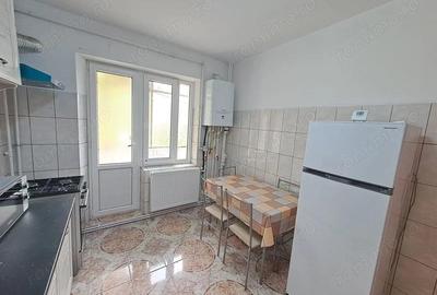 Apartament cu 3 camere decomandat, mobilat în Gorjului