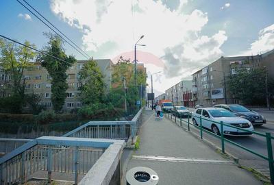 Apartament 3 camere, ultracentral, pod Decebal, et. 3, de vanzare - 15