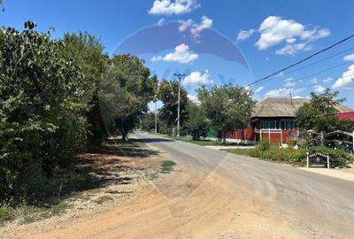 Teren intravilan 1.400mp Izvorani (IF), drum asfaltat, la 3 min de DN1 - 5