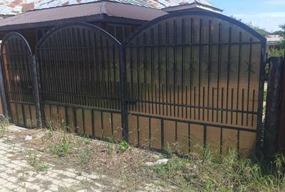 Casă cu 4 camere în Central - 1