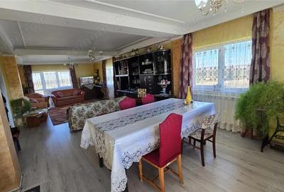 Casă cu Teren 2167 Mp în Ruși - 20